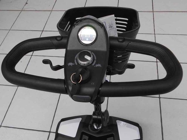 Leichtgewicht Scooter 6 km/h Jazzy ZT