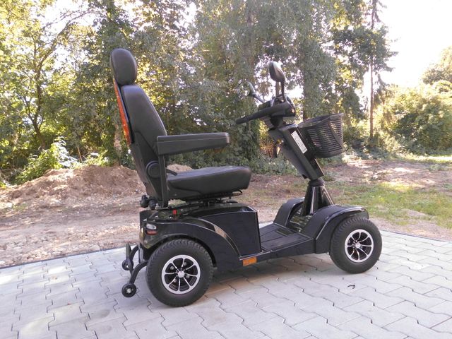 Sterling Vaila S 700