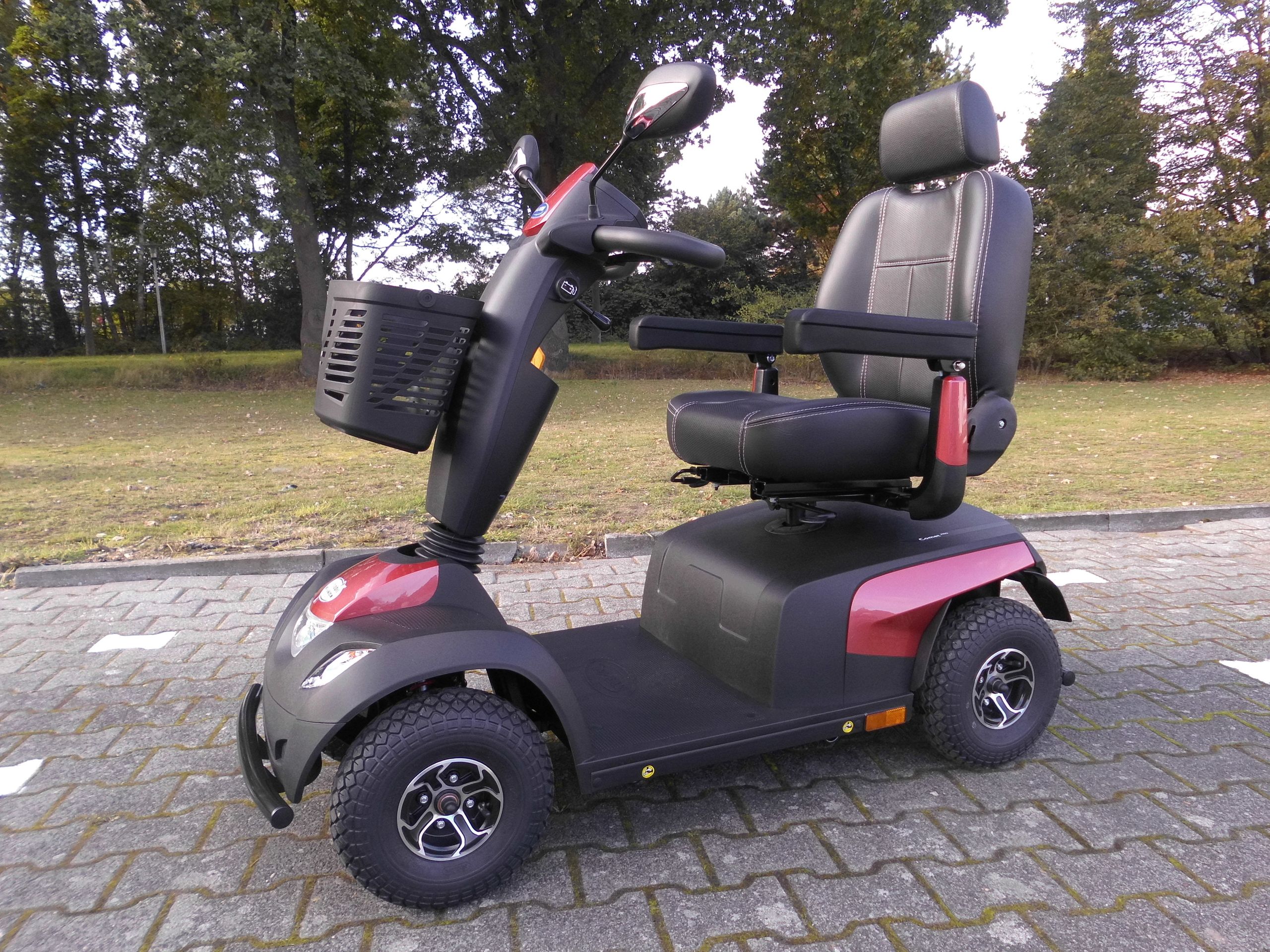 Elektromobil Invacare Comet Pro 15 km/h