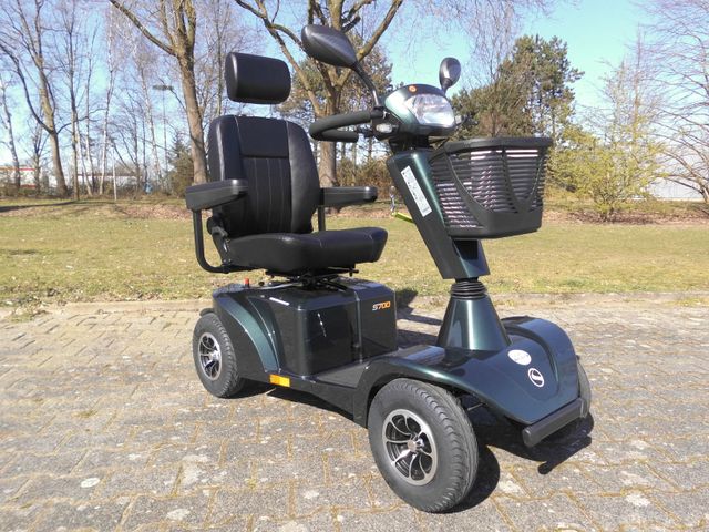 Sterling Vaila S 700