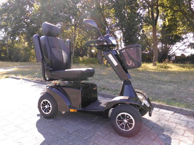 Sterling Vaila S 700