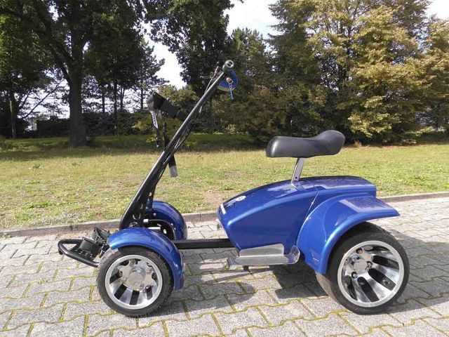 Cadster Elektro Caddy für den Golfsport